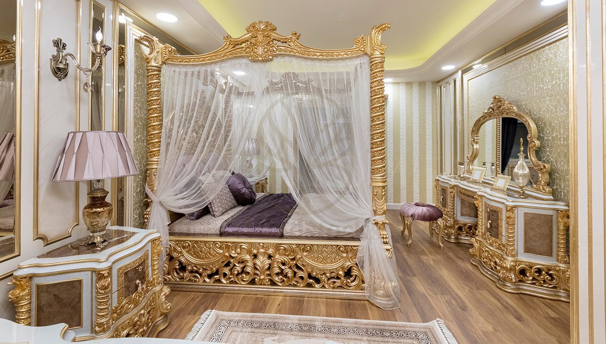 Royal Esvatini Hand Carved Teak Four Poster Bed, Saharanpur, Four Poster Bed