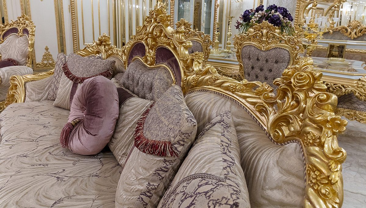 Royal Esvatini Hand Carved Teak Sofa Set, Saharanpur, view 9