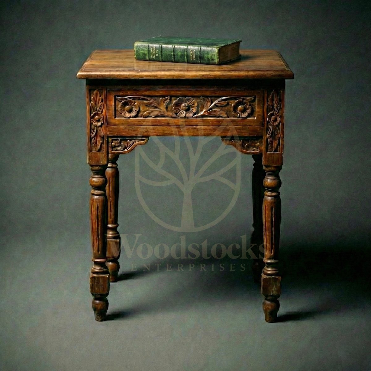 Luxury Teak Anglo-Indian Floral Frieze Side Table, Saharanpur, End Table / Corner Table