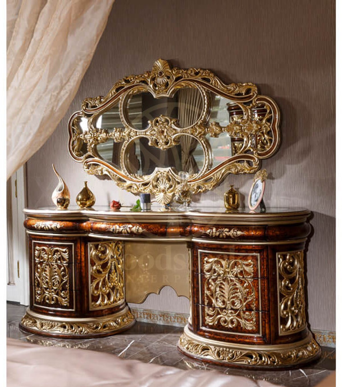 Royal Harzemsah Bronze Hand Carved Teak King Size Bed, Saharanpur, view 10