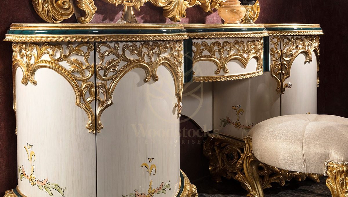 Royal Zumra Gold Leaf Hand Carved Teak King Size Bed, Saharanpur, view 9
