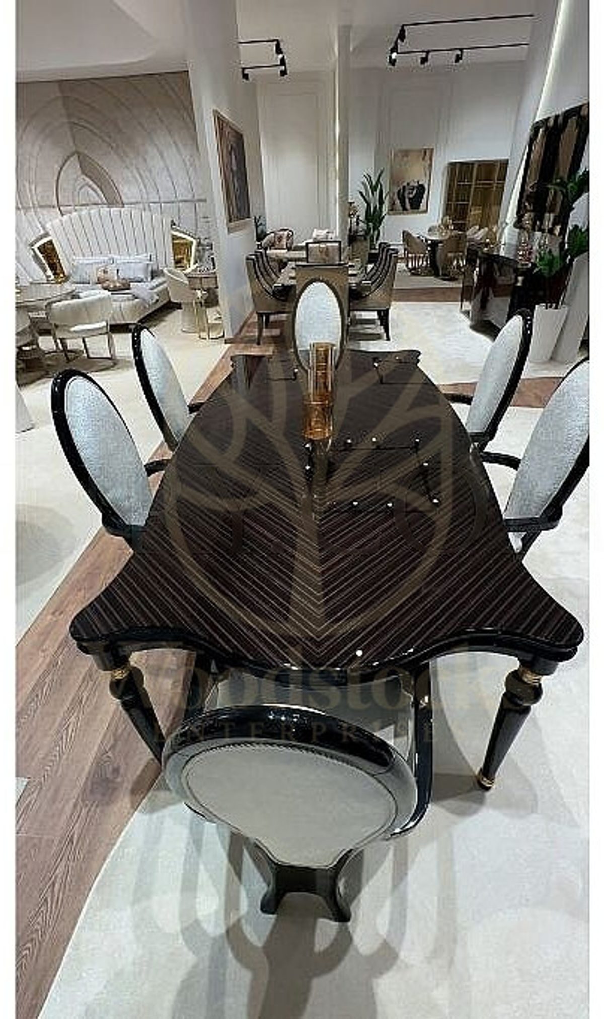 Royal Dolvera Hand Carved Teak Dining Table Set, Saharanpur, view 3