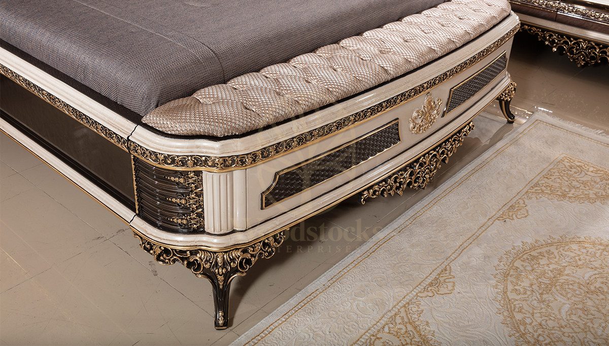 Royal Poltava Hand Carved Teak King Size Bed, Saharanpur, view 2