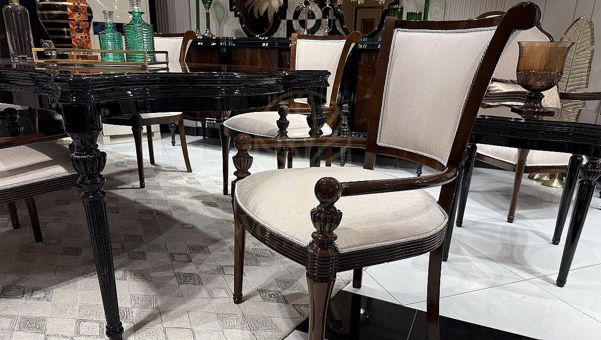 Royal Lorena Hand Carved Teak Dining Table Set, Saharanpur, view 4