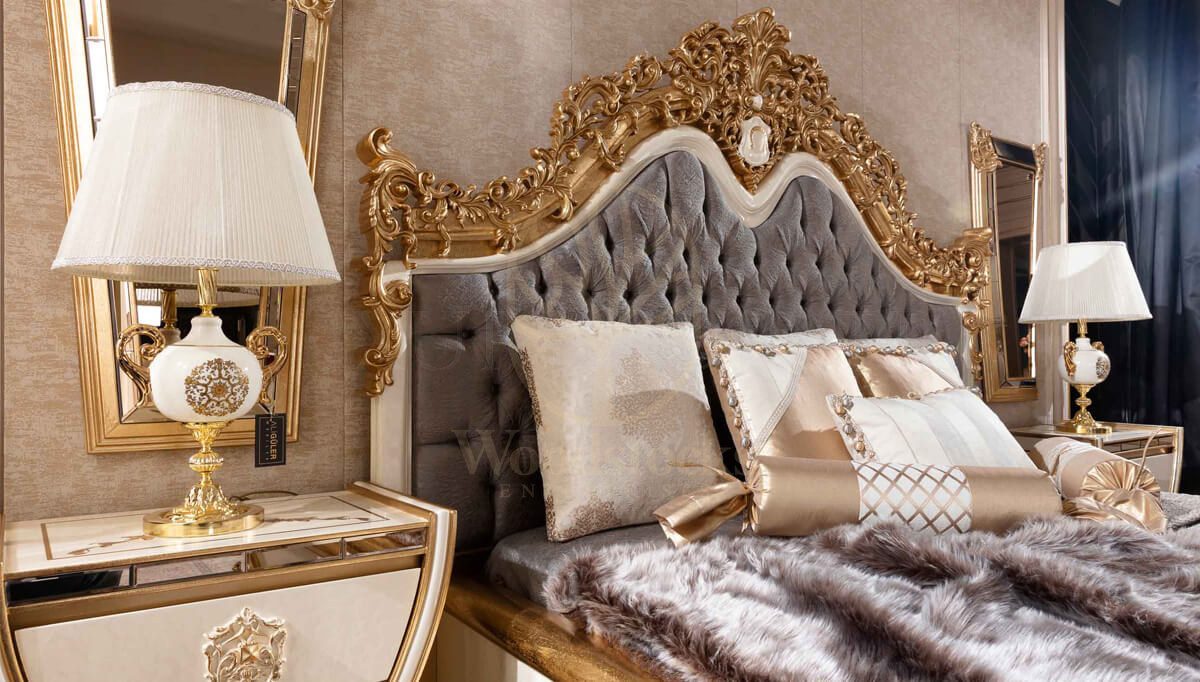 Royal Hamidiye Cream Hand Carved Teak King Size Bed, Saharanpur, view 8
