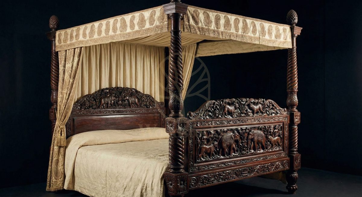 Royal Hand Carved Teak Bygone Mysore Heritage Canopy Bed, Saharanpur, view 5