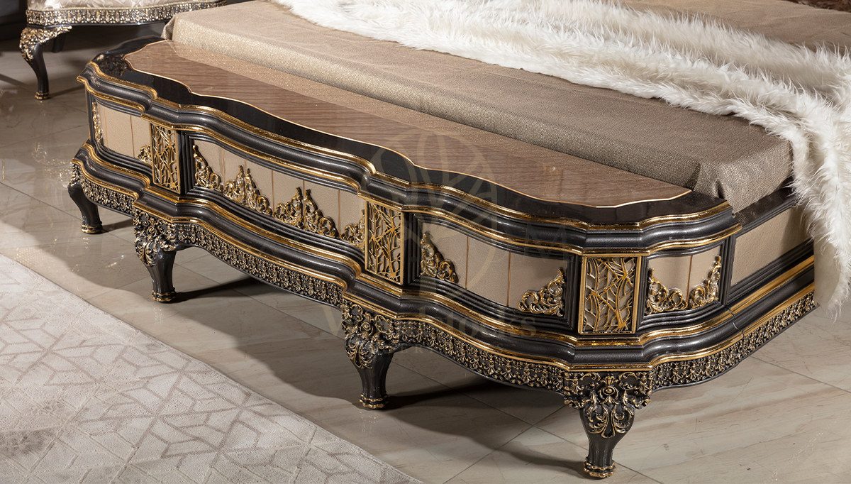 Royal Almira Hand Carved Teak King Size Bed, Saharanpur, view 5