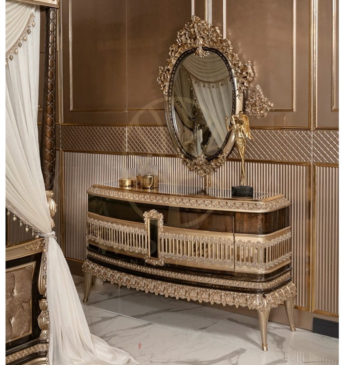 Royal Elviyon Hand Carved Teak King Size Bed, Saharanpur, view 9