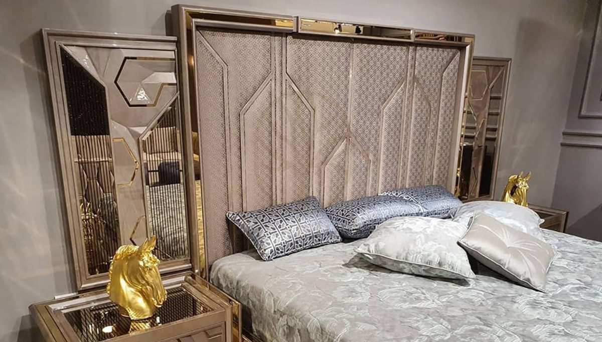 Luxury Gustora Handcrafted Teak King Size Bed, Saharanpur, view 3