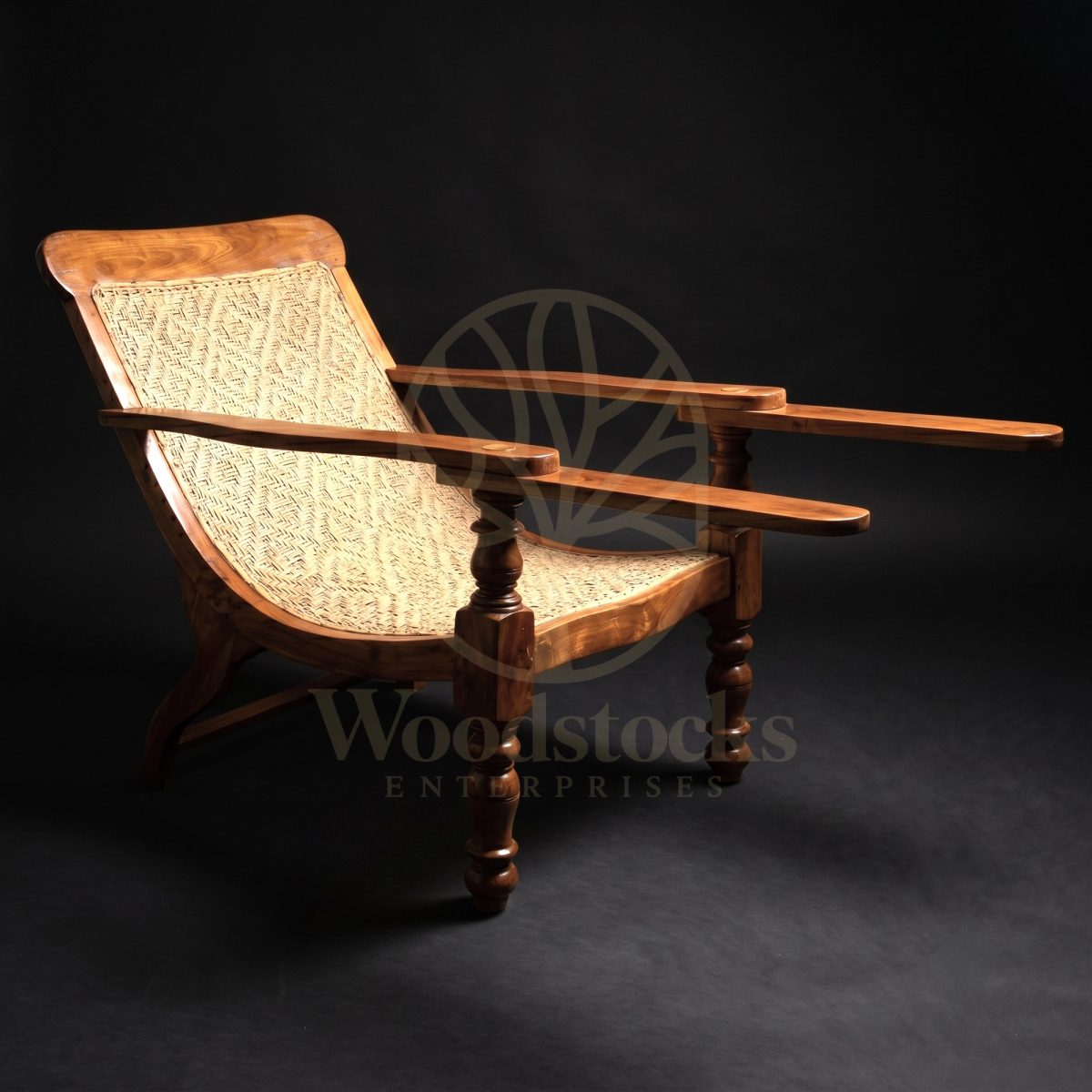 Luxury Teak Nilgiri Plantation Lounge Chair, Saharanpur, Living Room Chair
