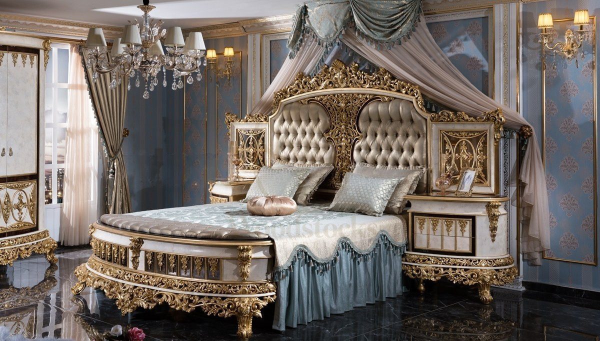 Royal Altay Hand Carved Teak King Size Bed, Saharanpur, view 3