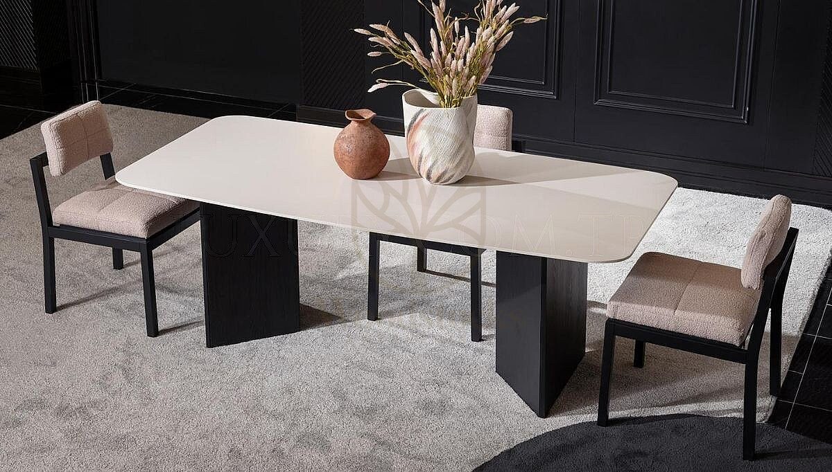 Luxury Aventra Handcrafted Teak Dining Table Set, Saharanpur, view 4