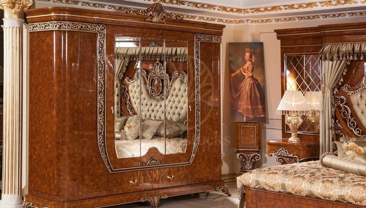 Royal Safir Hand Carved Teak King Size Bed, Saharanpur, view 3