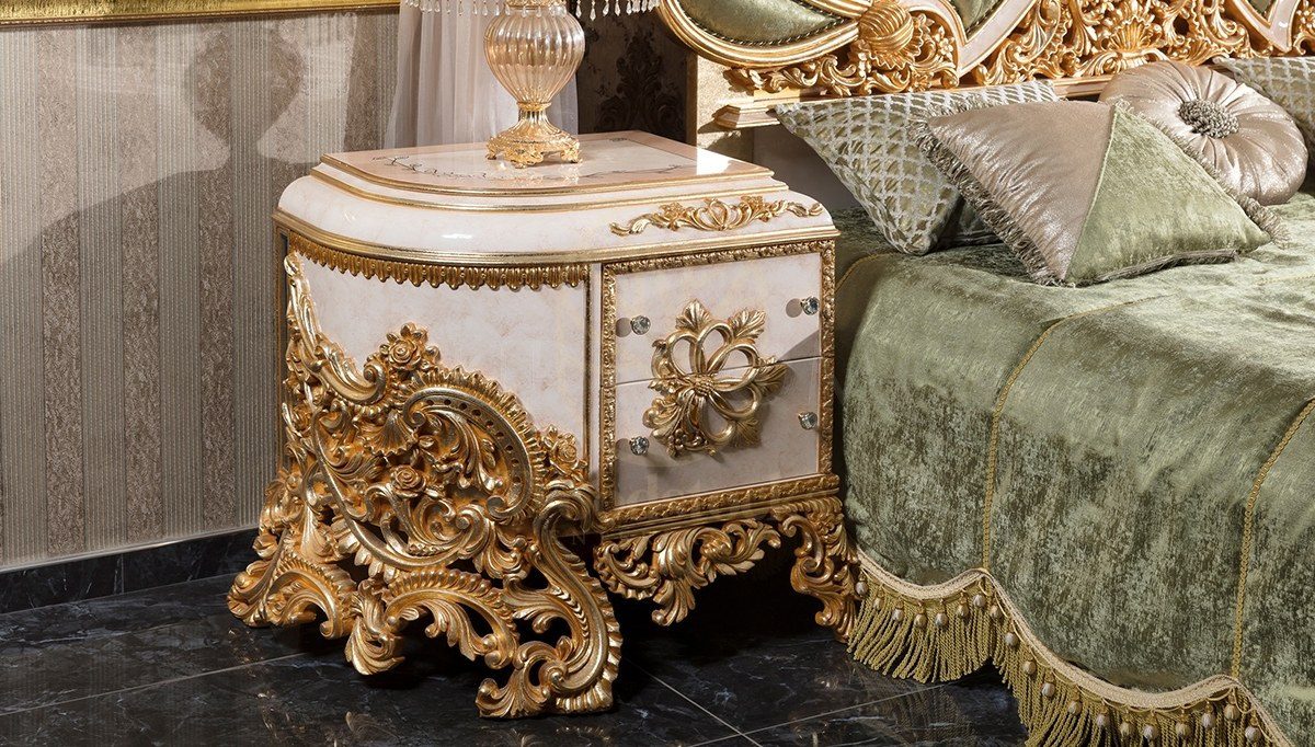 Royal Ayasofya Hand Carved Teak King Size Bed, Saharanpur, view 3