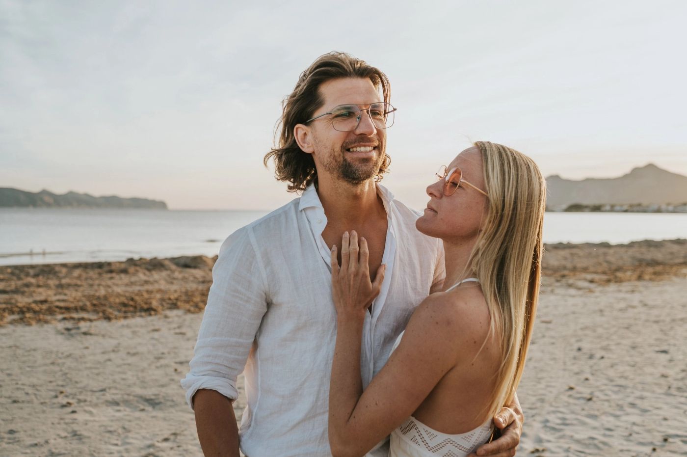 Stilvolle Brillenfotografie auf Mallorca - Image 2