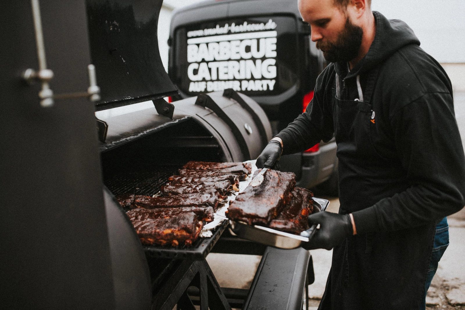 Authentische Produkt- und Reportagefotos für Smoked Barbecue - Image 60