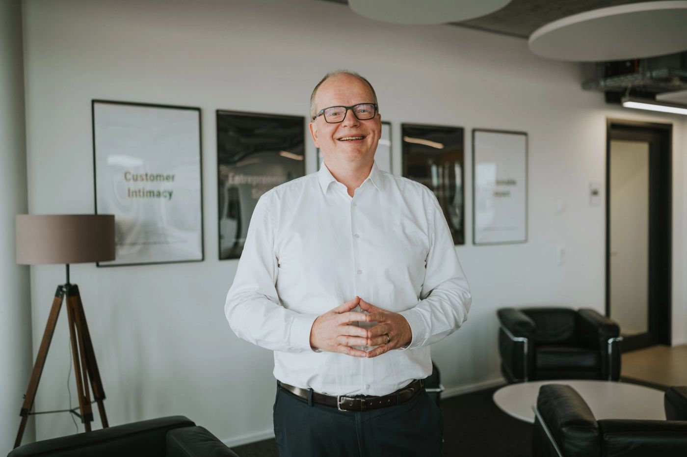 Professionelle Portraits für Landis+Gyr Abteilungsleiter - Image 36