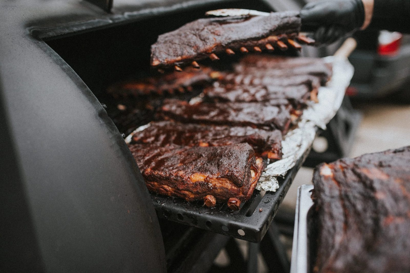 Authentische Produkt- und Reportagefotos für Smoked Barbecue - Image 61