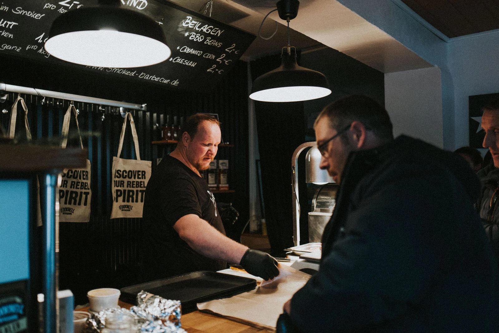 Authentische Produkt- und Reportagefotos für Smoked Barbecue - Image 16