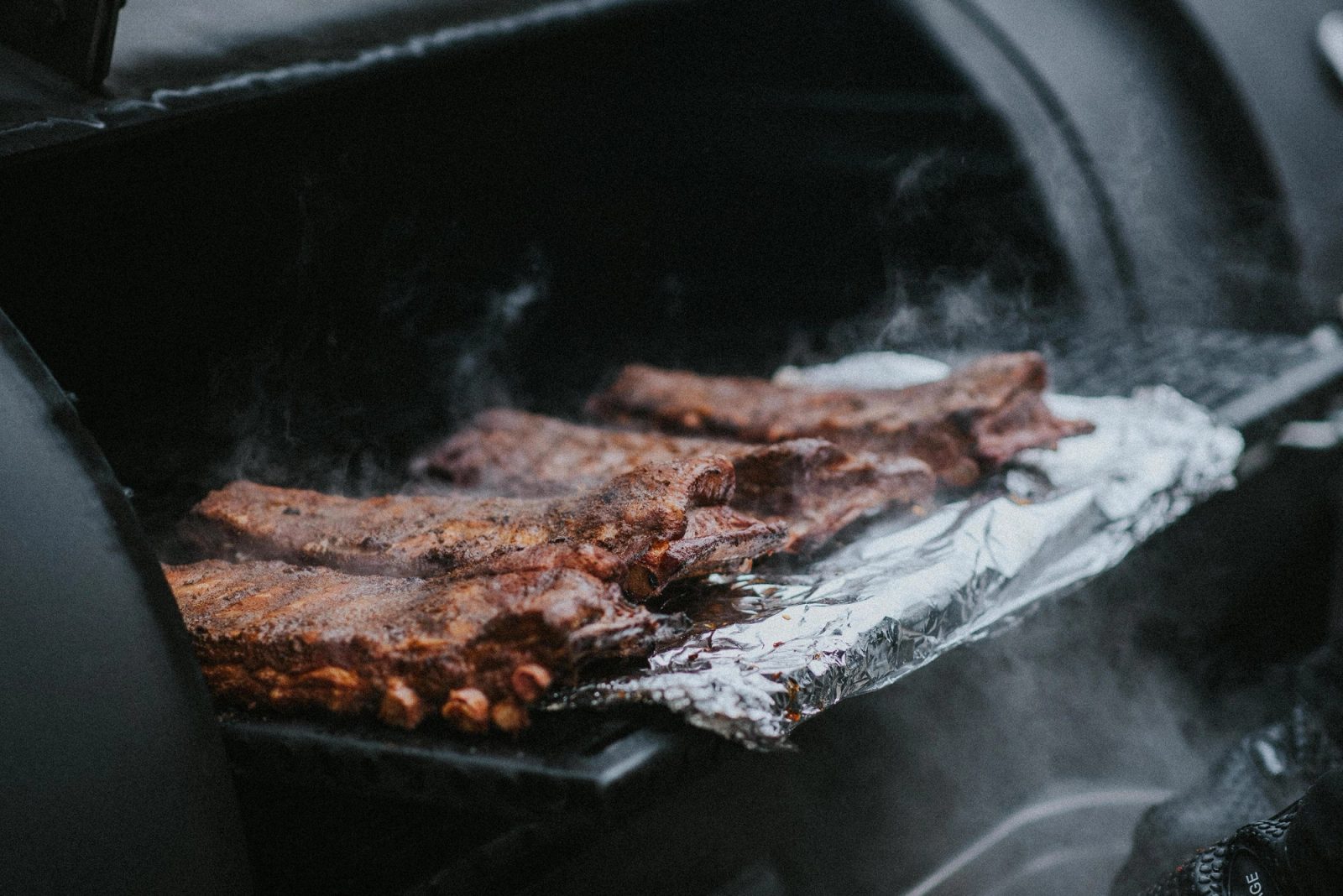 Authentische Produkt- und Reportagefotos für Smoked Barbecue - Image 36