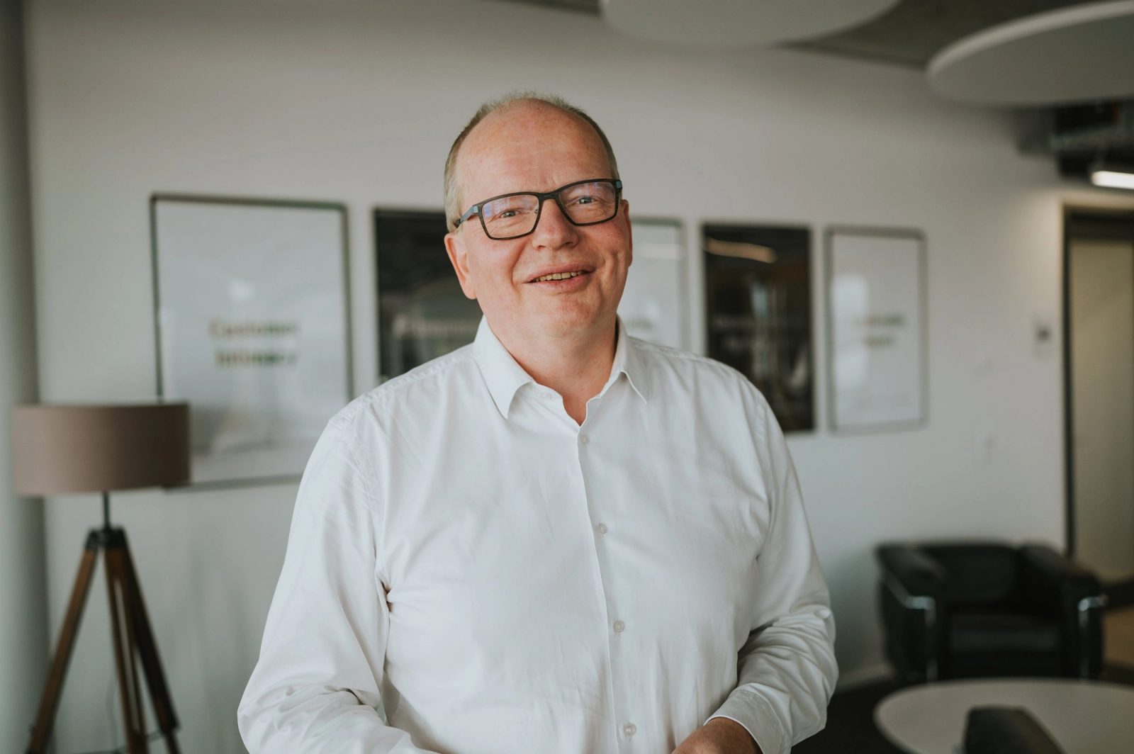 Professionelle Portraits für Landis+Gyr Abteilungsleiter - Image 38