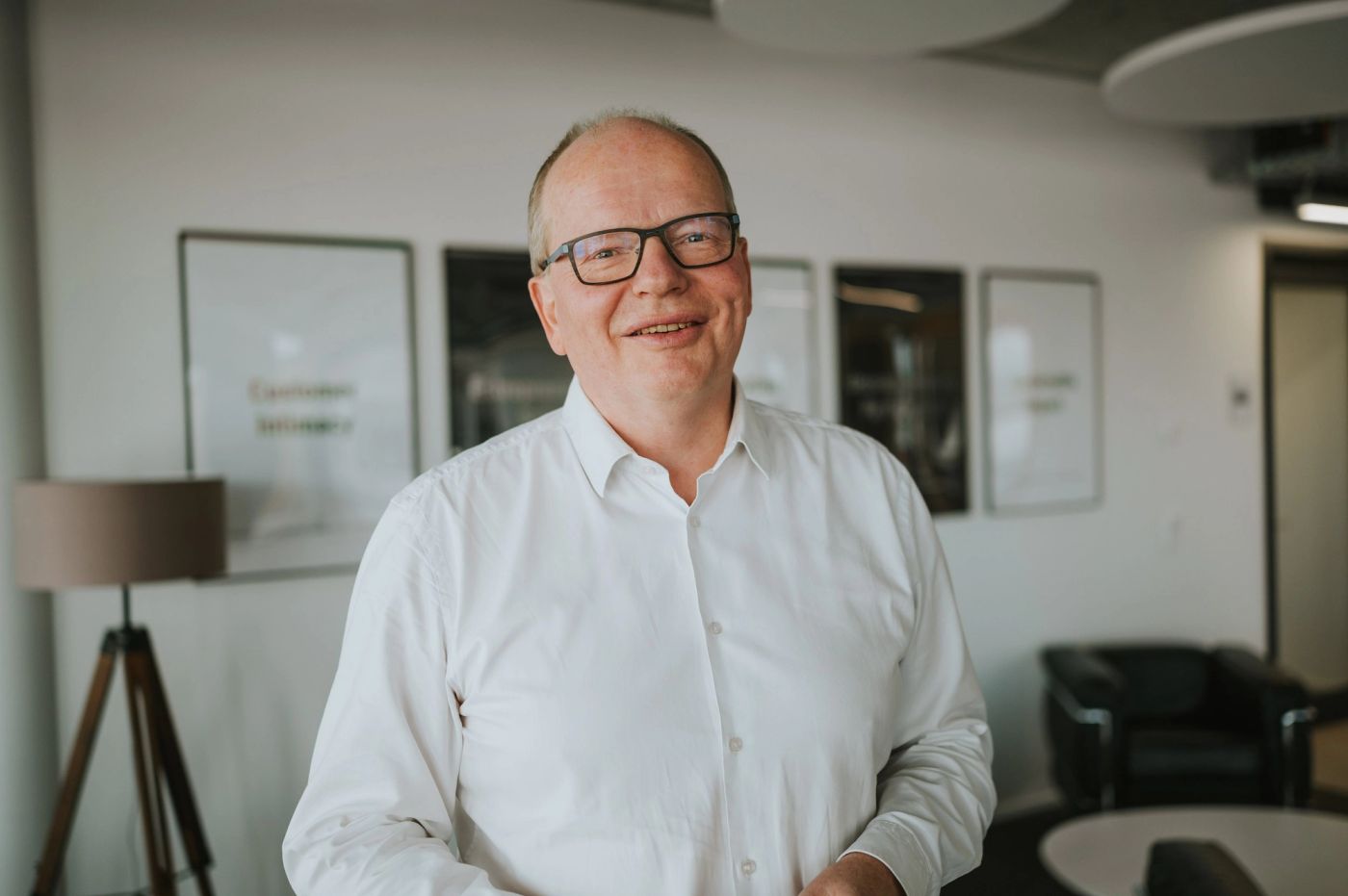 Professionelle Portraits für Landis+Gyr Abteilungsleiter - Image 38