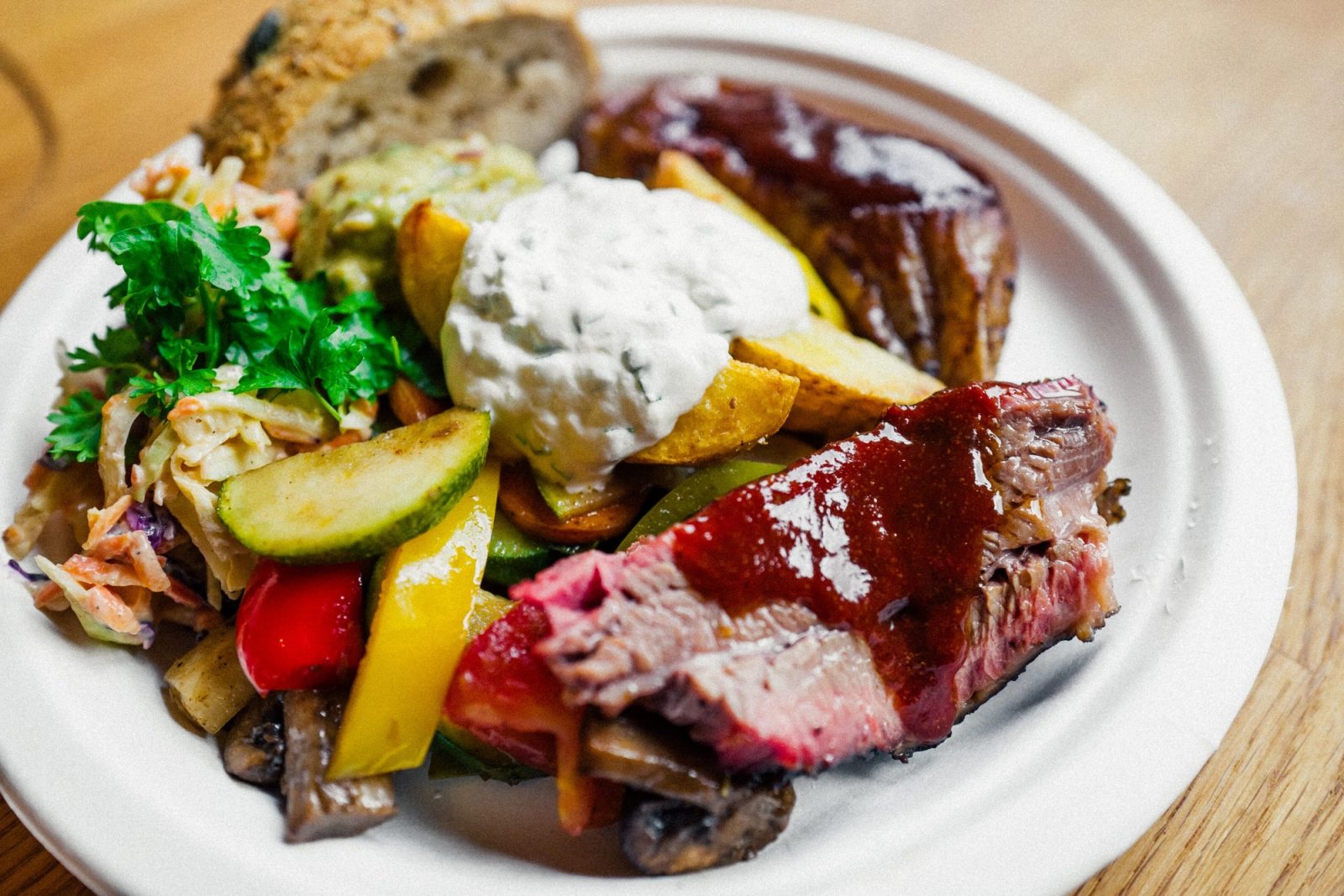 Authentische Produkt- und Reportagefotos für Smoked Barbecue - Image 31