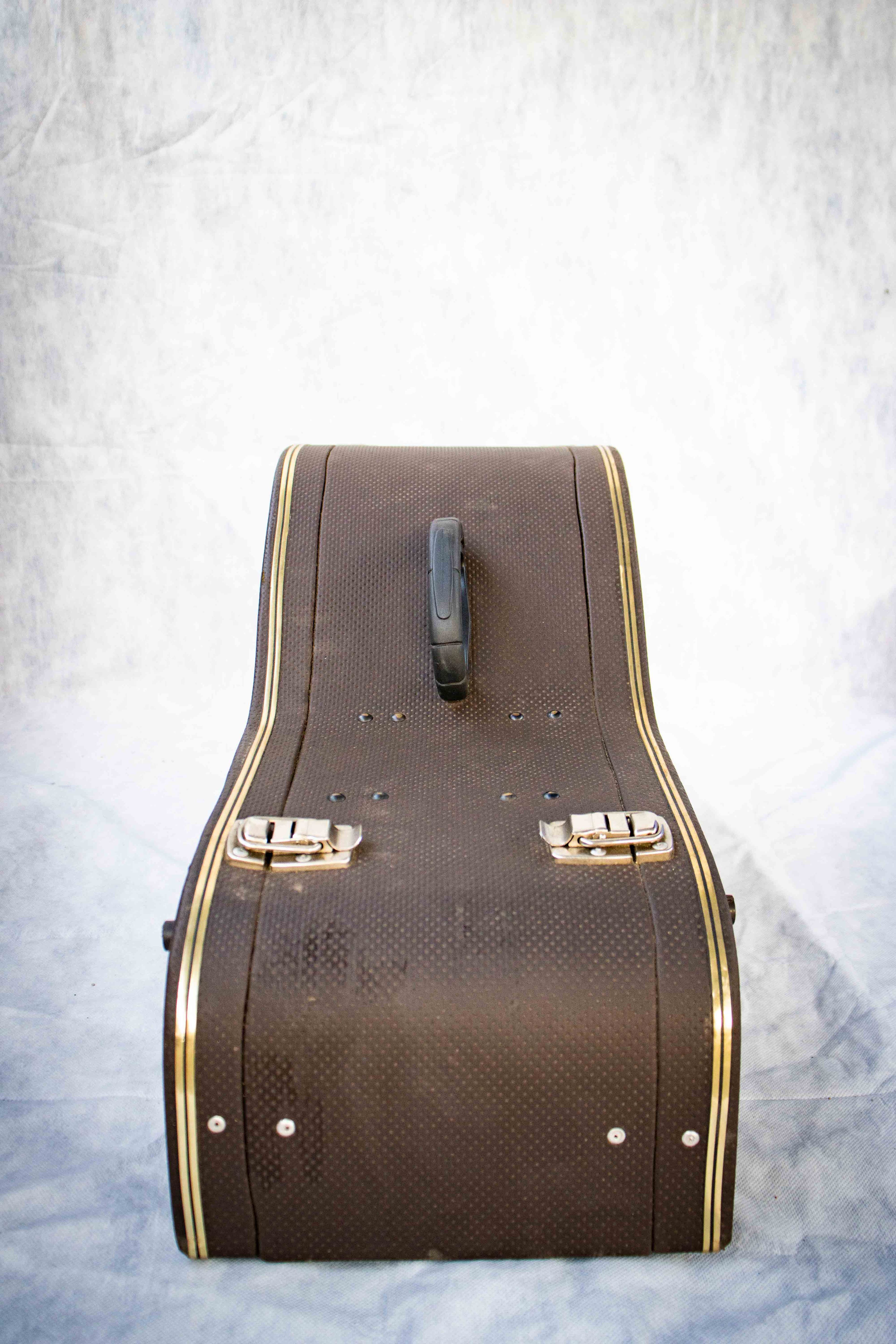 Case Mano Black