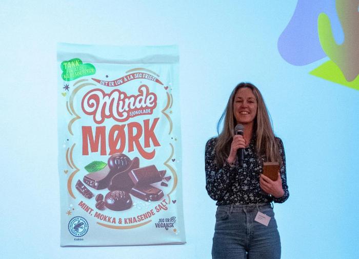 Sunniva Ihlebæk fra Brynild tok imot prisen for Årets produkt - søtt