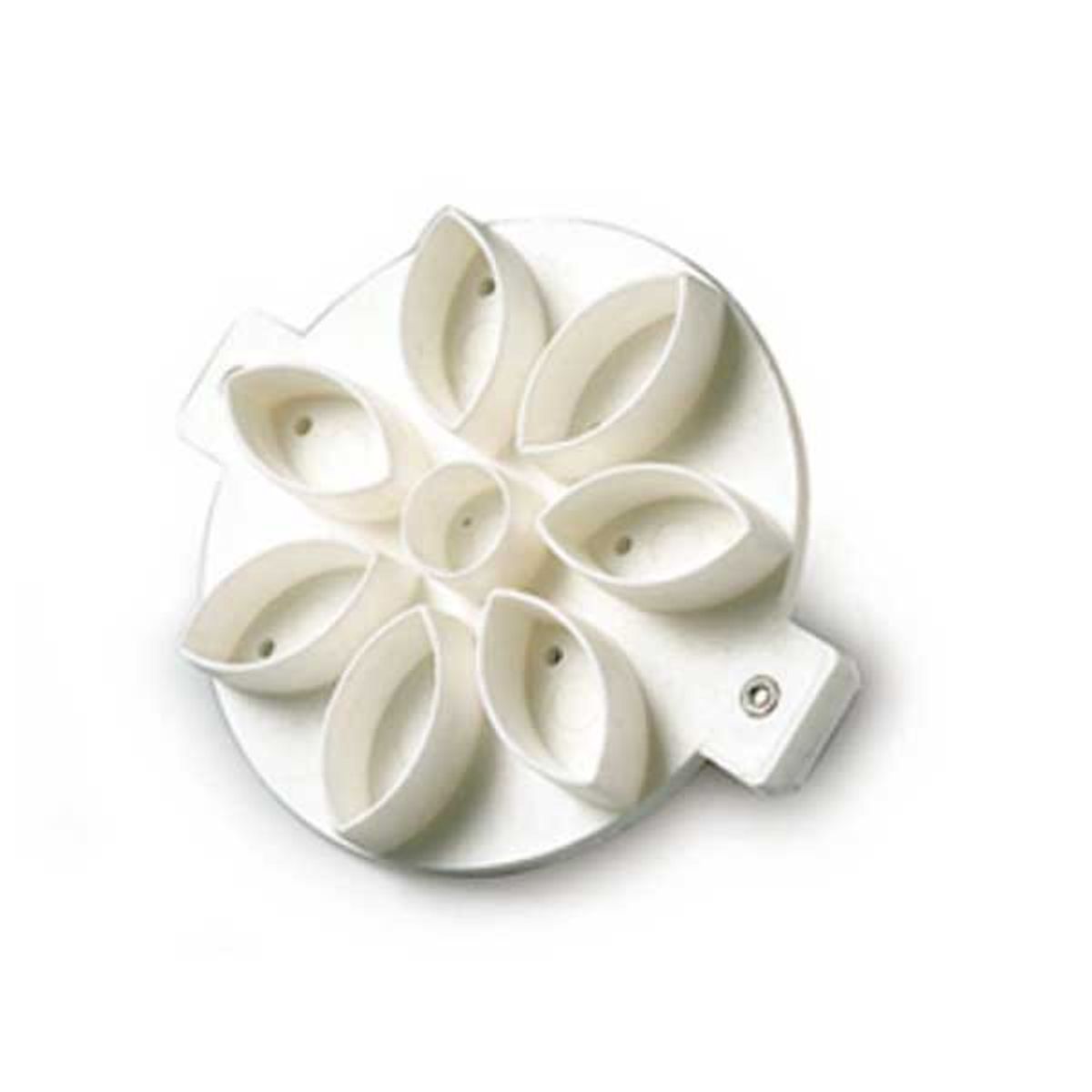 Plastic flower-pattern dough cutter