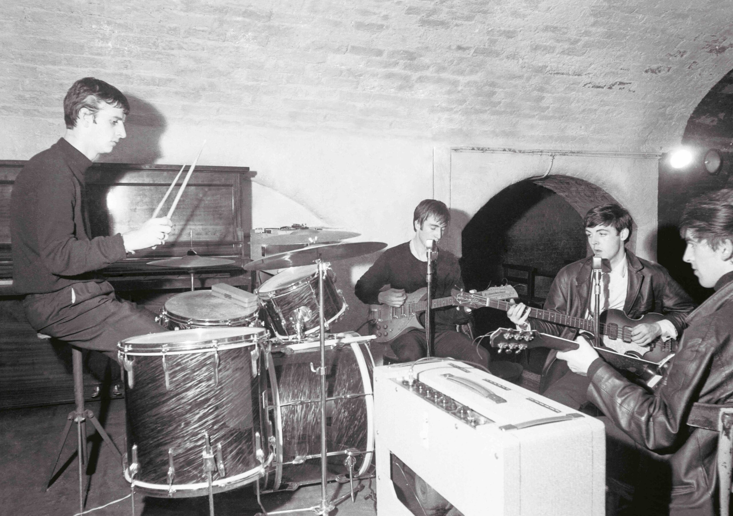 THE BEATLES' EARLY YEARS WORKING TOWARDS SUCCESS