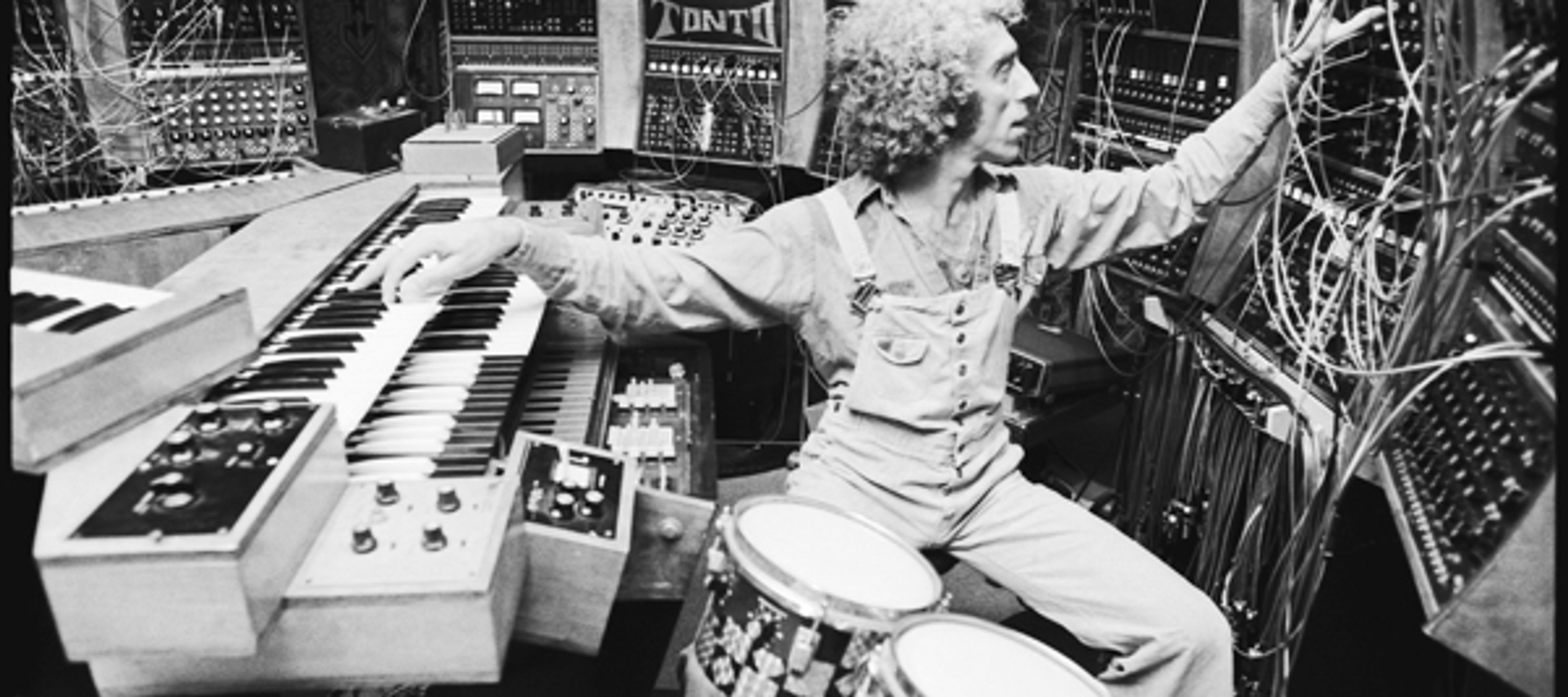 Sound Waves, Analog Synthesis and Popular Culture