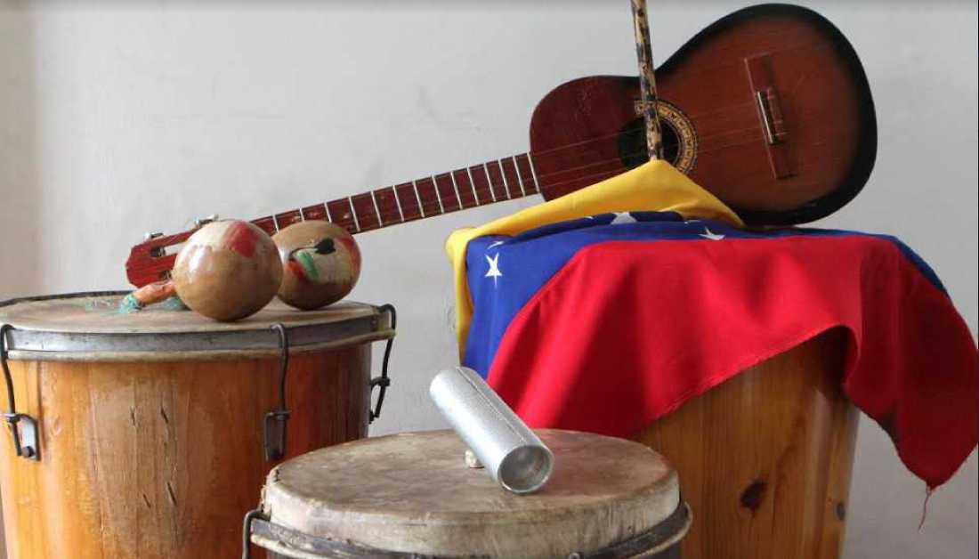 Aguinaldos: Venezuelan Songs for the Holiday Season
