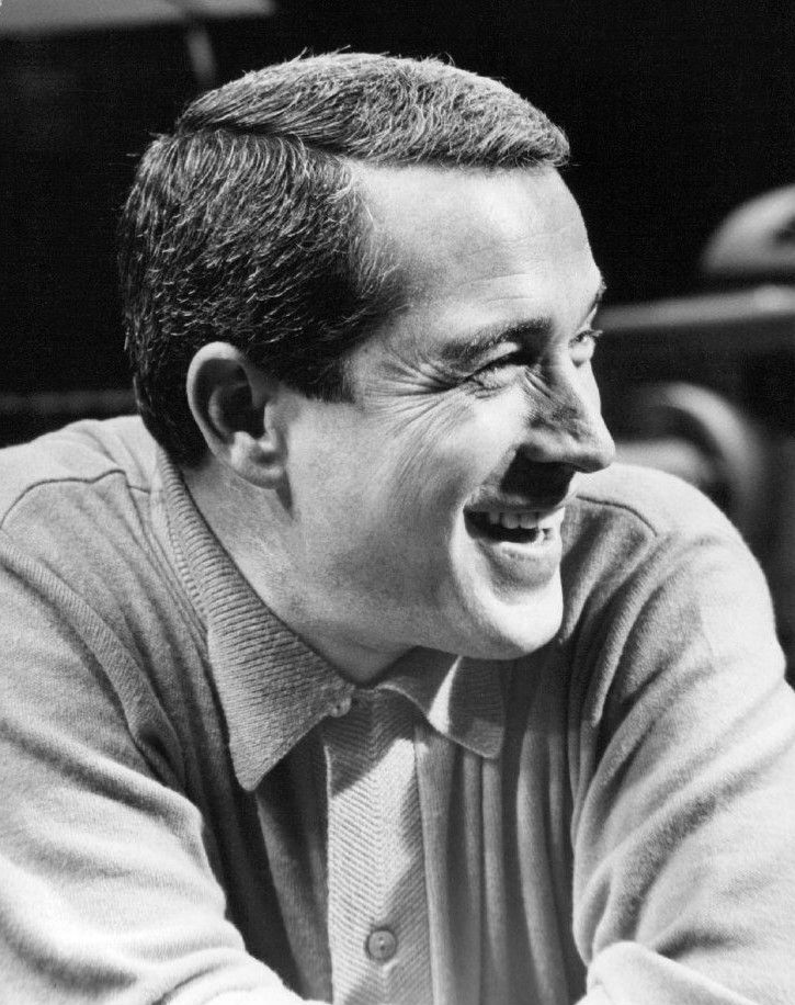 Black-and-white publicity portrait of singer Perry Como from 1958.