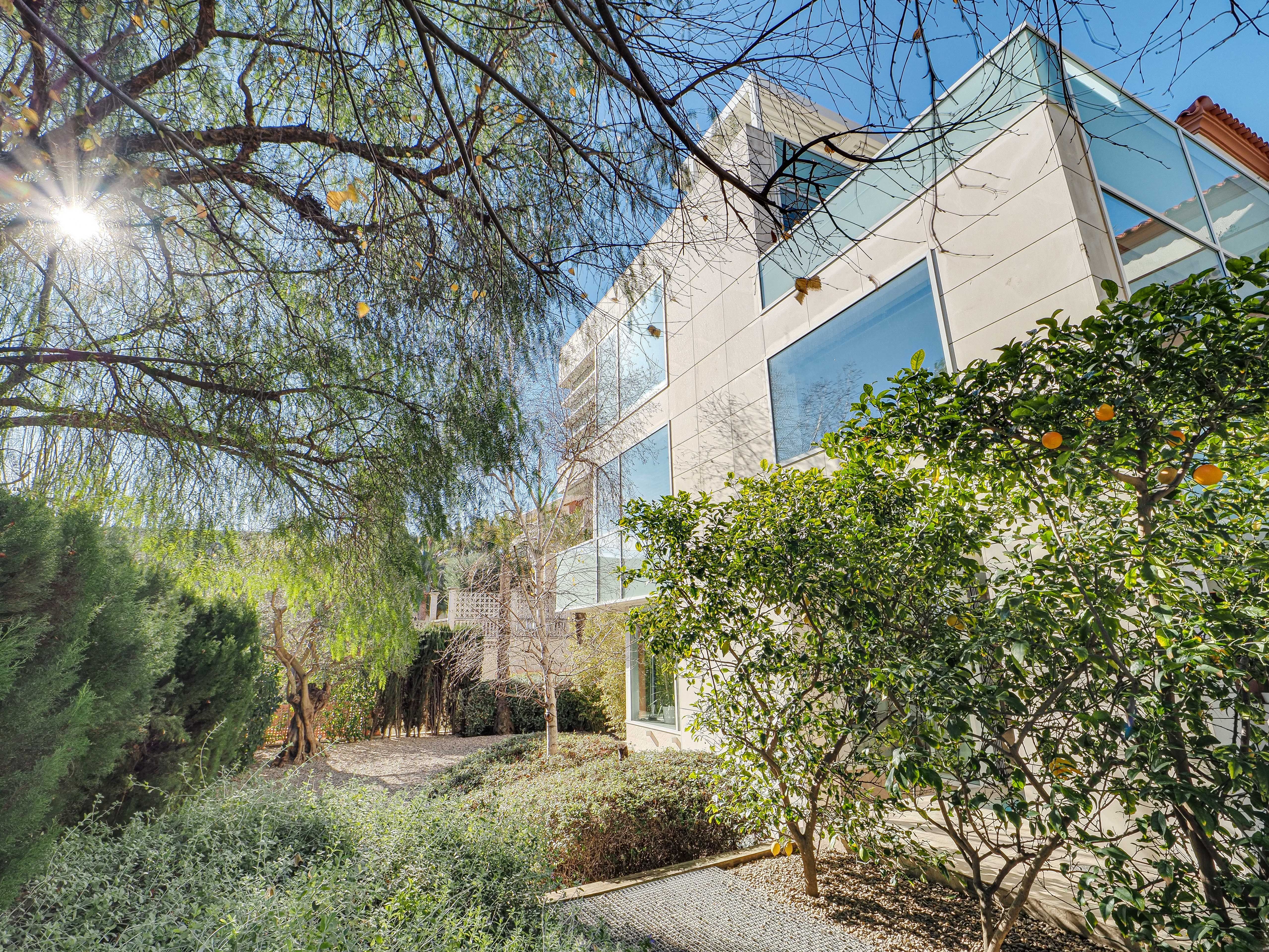 Casa Moderna de Lujo con Rooftop y Piscina Infinity en Pedralbes — 7