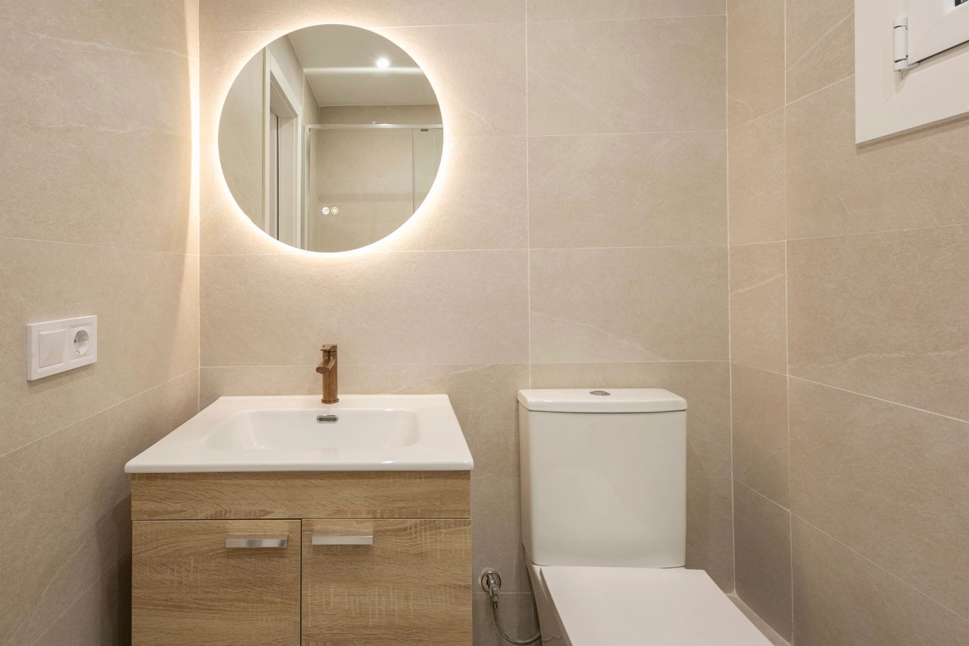 Apartamento luminoso y reformado en Sants/Montjuic — 10
