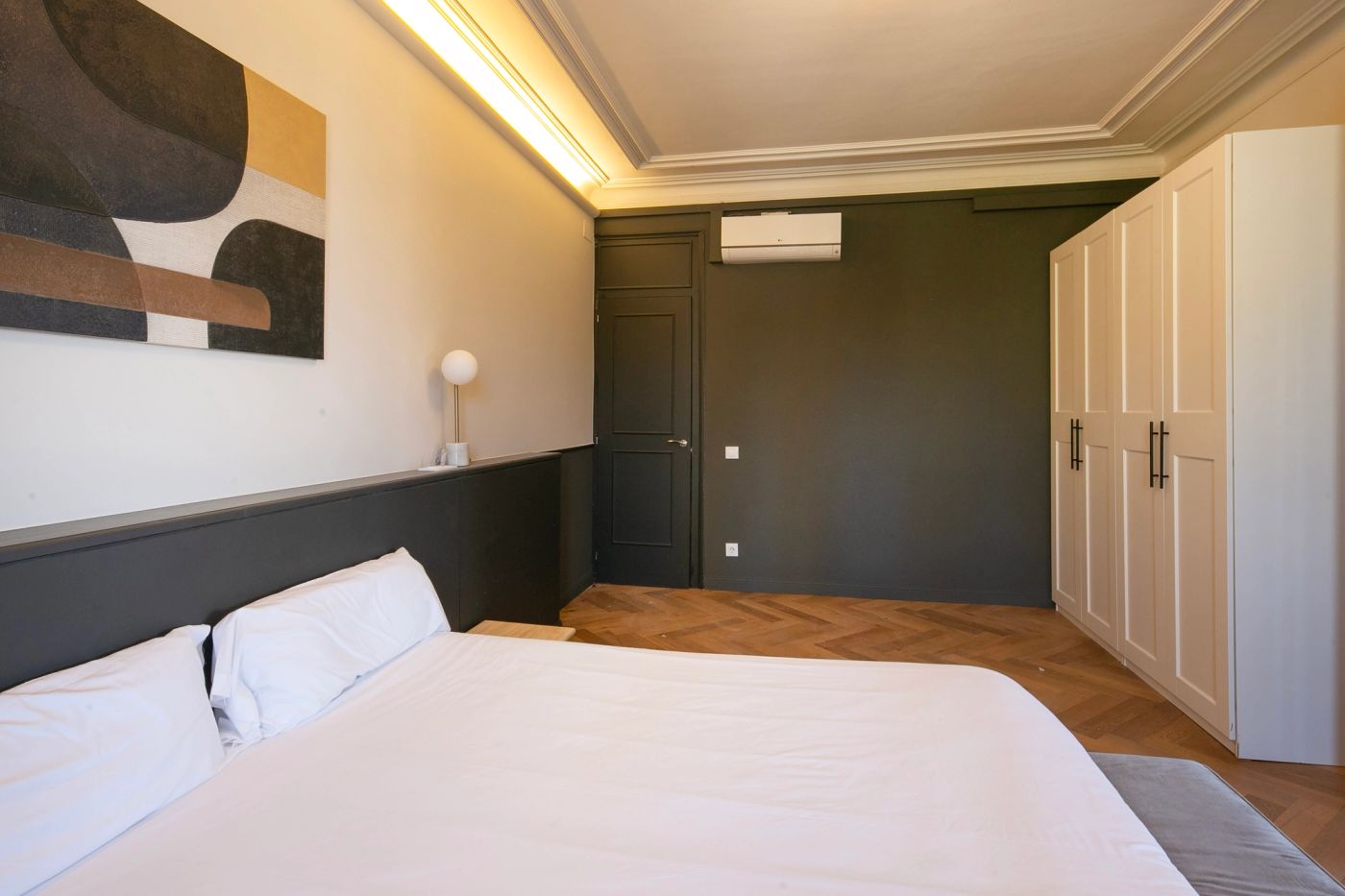 Excelente piso en Passeig Isabel II-Barcelona — 3