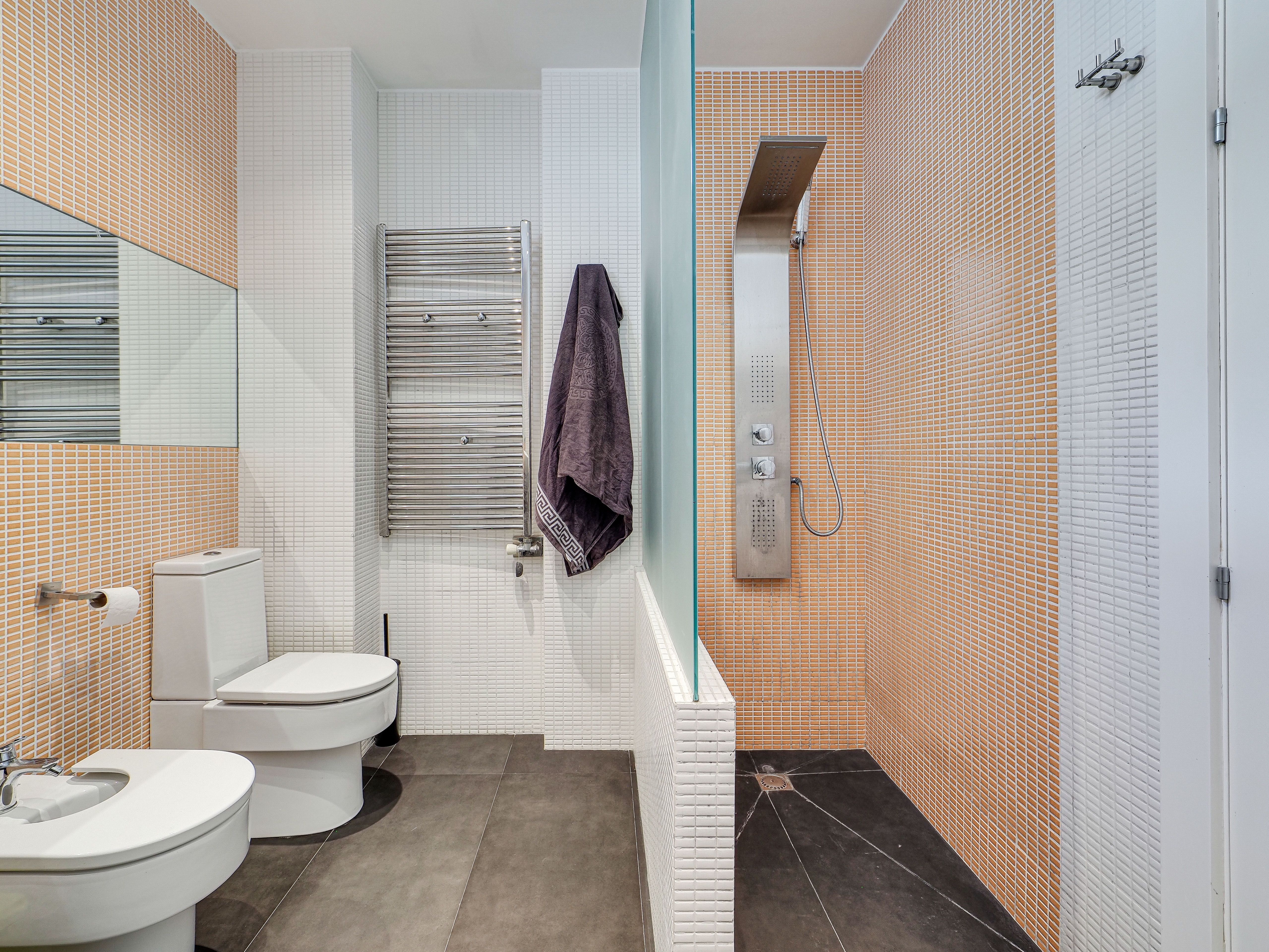 Casa Moderna en Vallvidrera con Piscina y Terrazas — 10