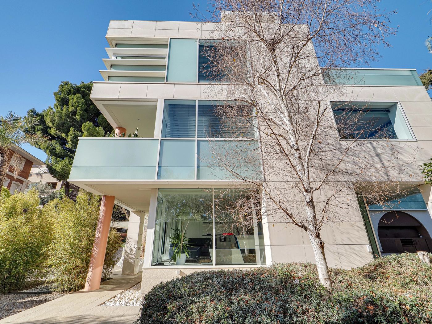 Casa Moderna de Lujo con Rooftop y Piscina Infinity en Pedralbes-Barcelona — 8