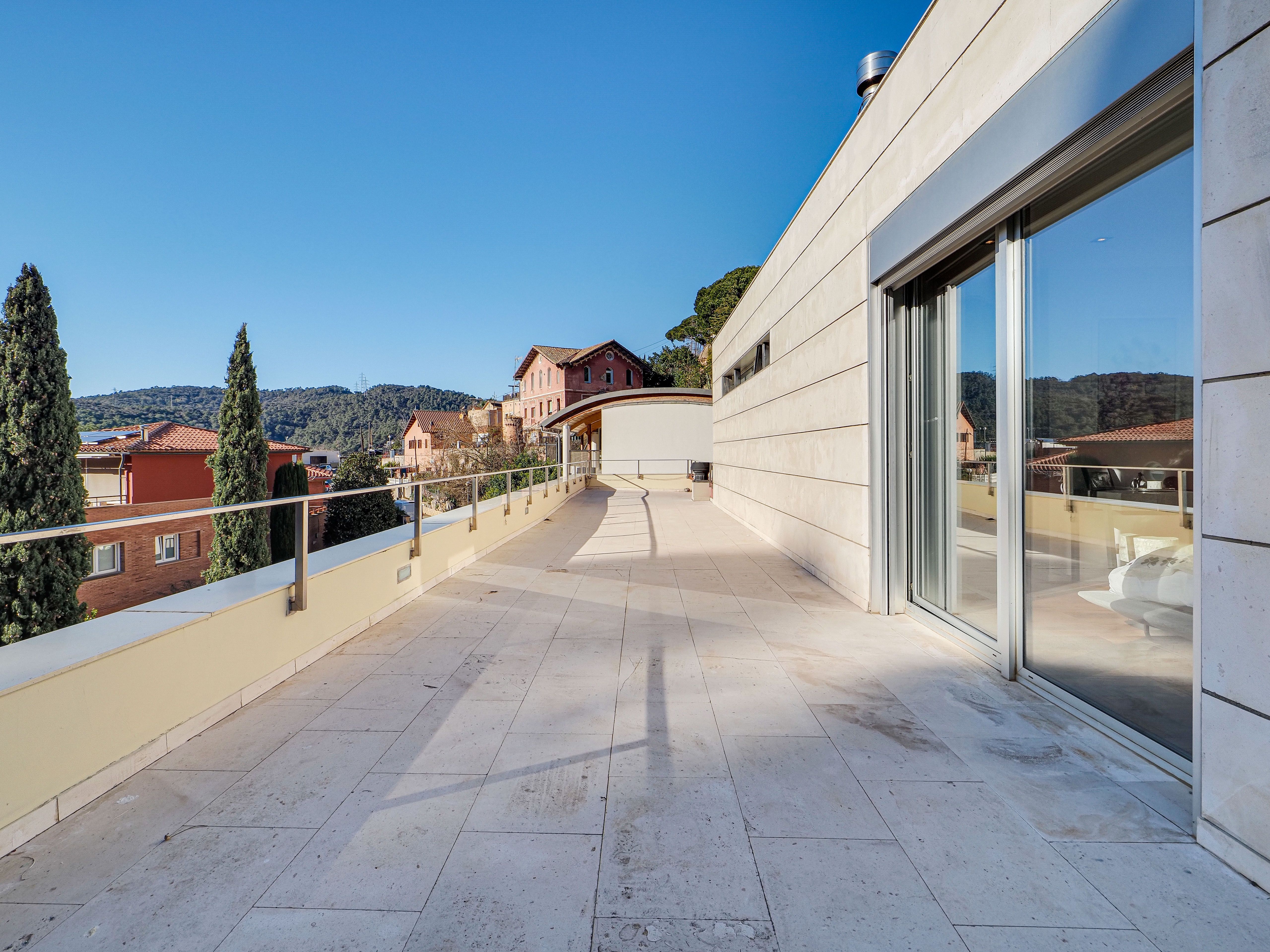Casa Moderna en Vallvidrera con Piscina y Terrazas — 6