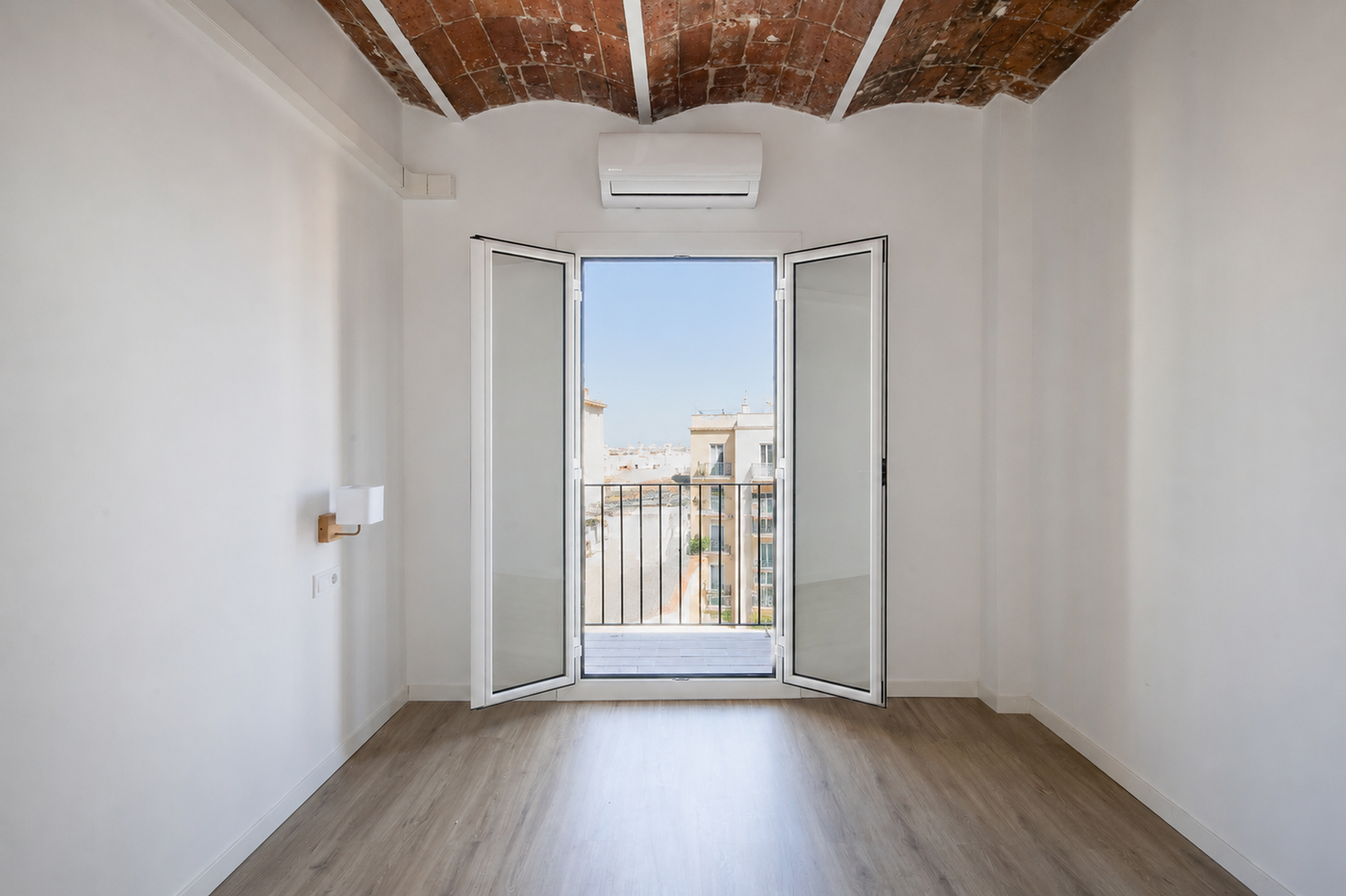Apartamento luminoso y reformado en Sants/Montjuic — 19