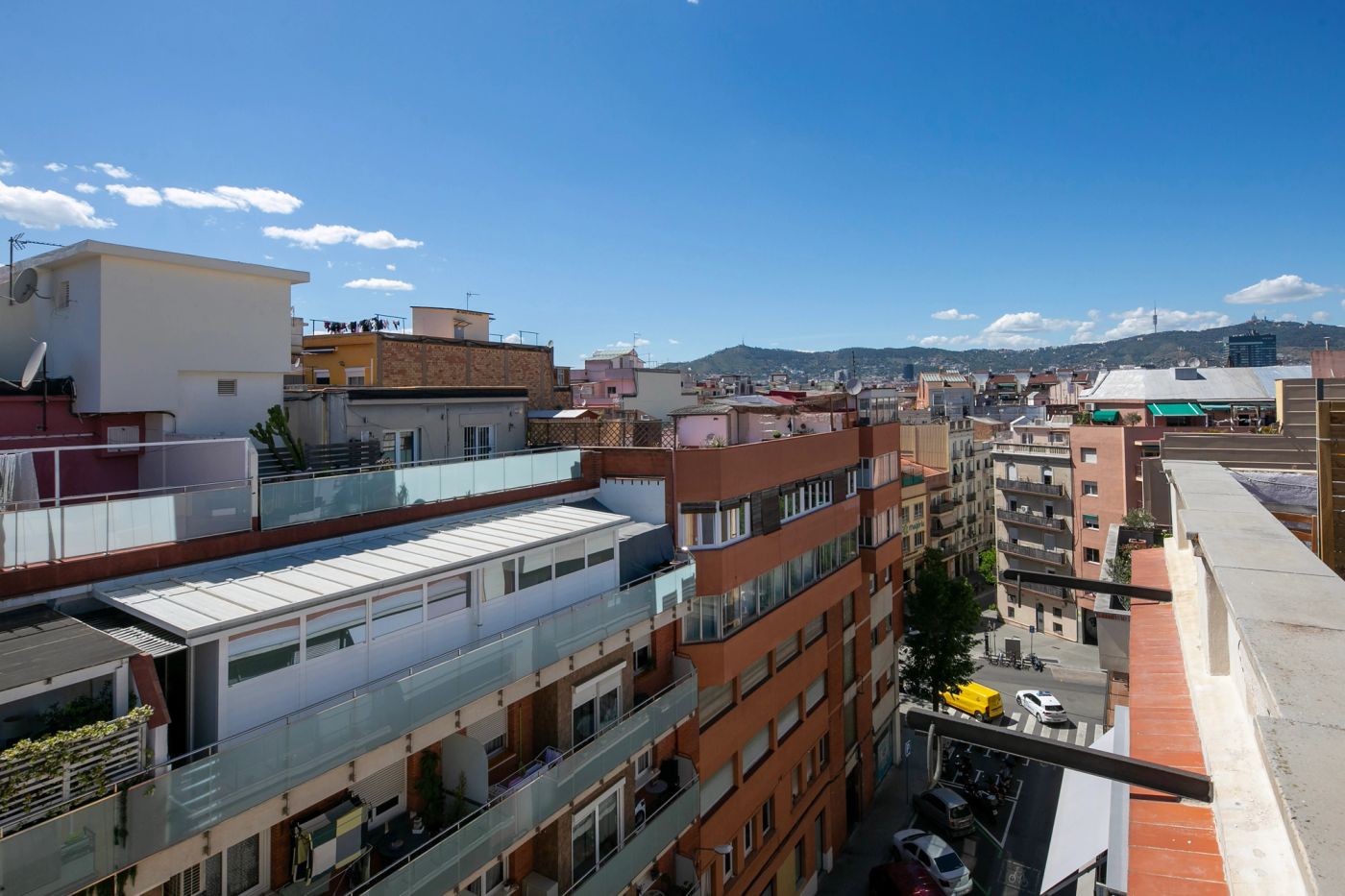 Apartamento luminoso y reformado en Sants/Montjuic — 22