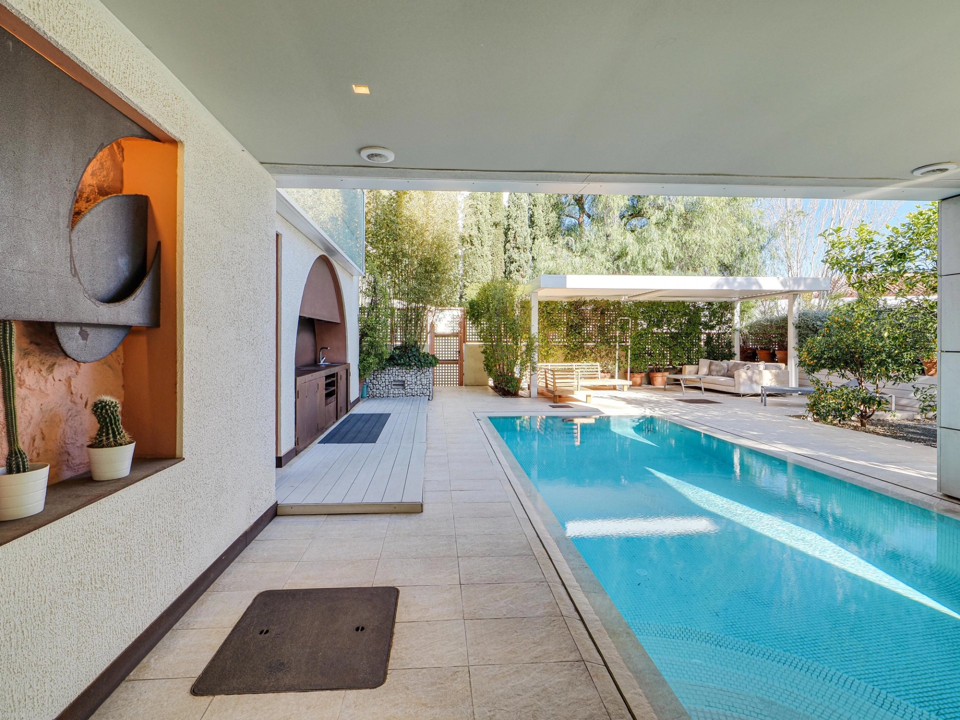 Casa Moderna de Lujo con Rooftop y Piscina Infinity en Pedralbes-Barcelona