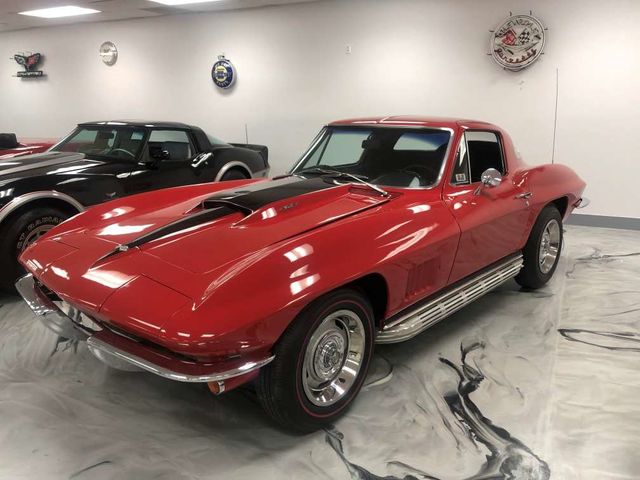 1967 Chevrolet Corvette C2 Sting Ray — museum photo