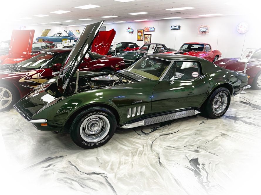 1969 Chevrolet Corvette C3 427 Coupe — museum photo