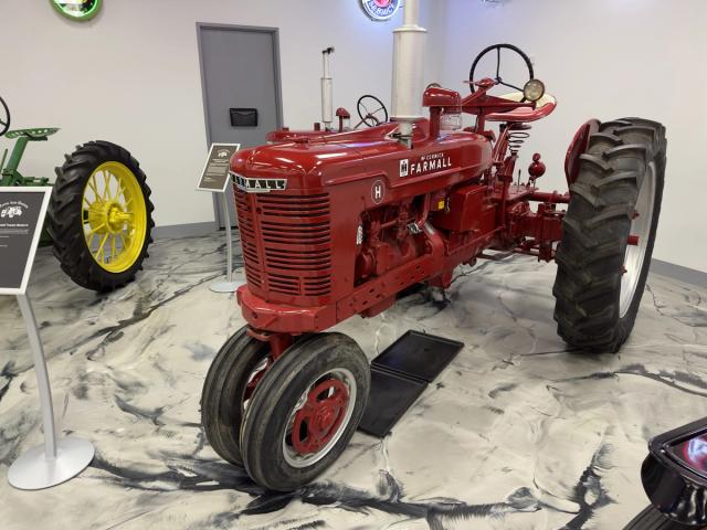 1950 McCormick Farmall Tractor Model H, museum photo