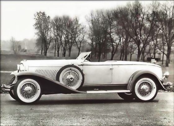 1930 Duesenberg Model J Torpedo Boattail Speedster — museum photo