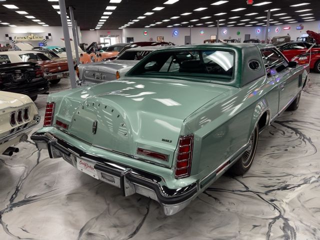 1977 Lincoln Continental Mark V — museum photo