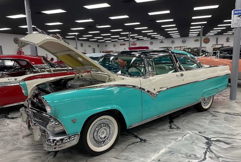 1955 Ford Fairlane Crown Victoria — museum photo