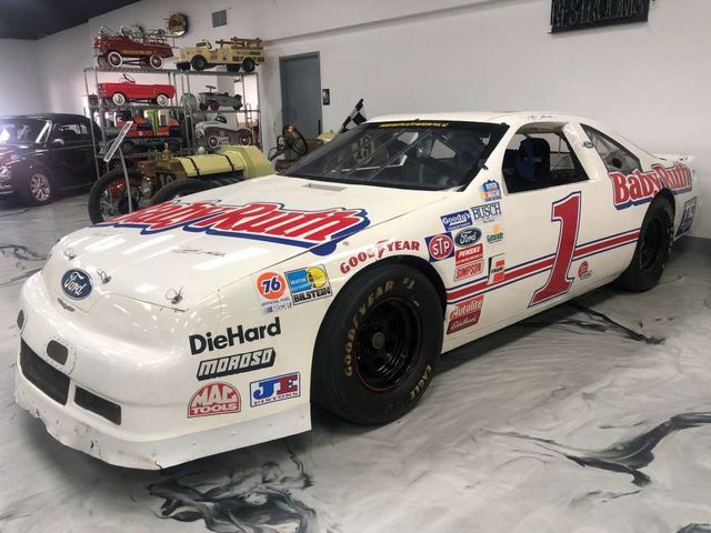 1990 Ford NASCAR "Baby Ruth Car" — museum photo